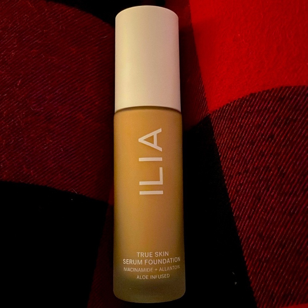 ILIA True Skin Serum Foundation Molokai SF 2.5